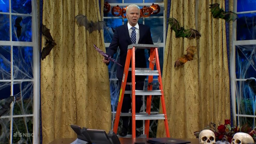 SNL's Cold Open: Republican Senators Crash A Teen Group Chat SNL's Cold Open: Republican Senators Crash A Teen Group Chat