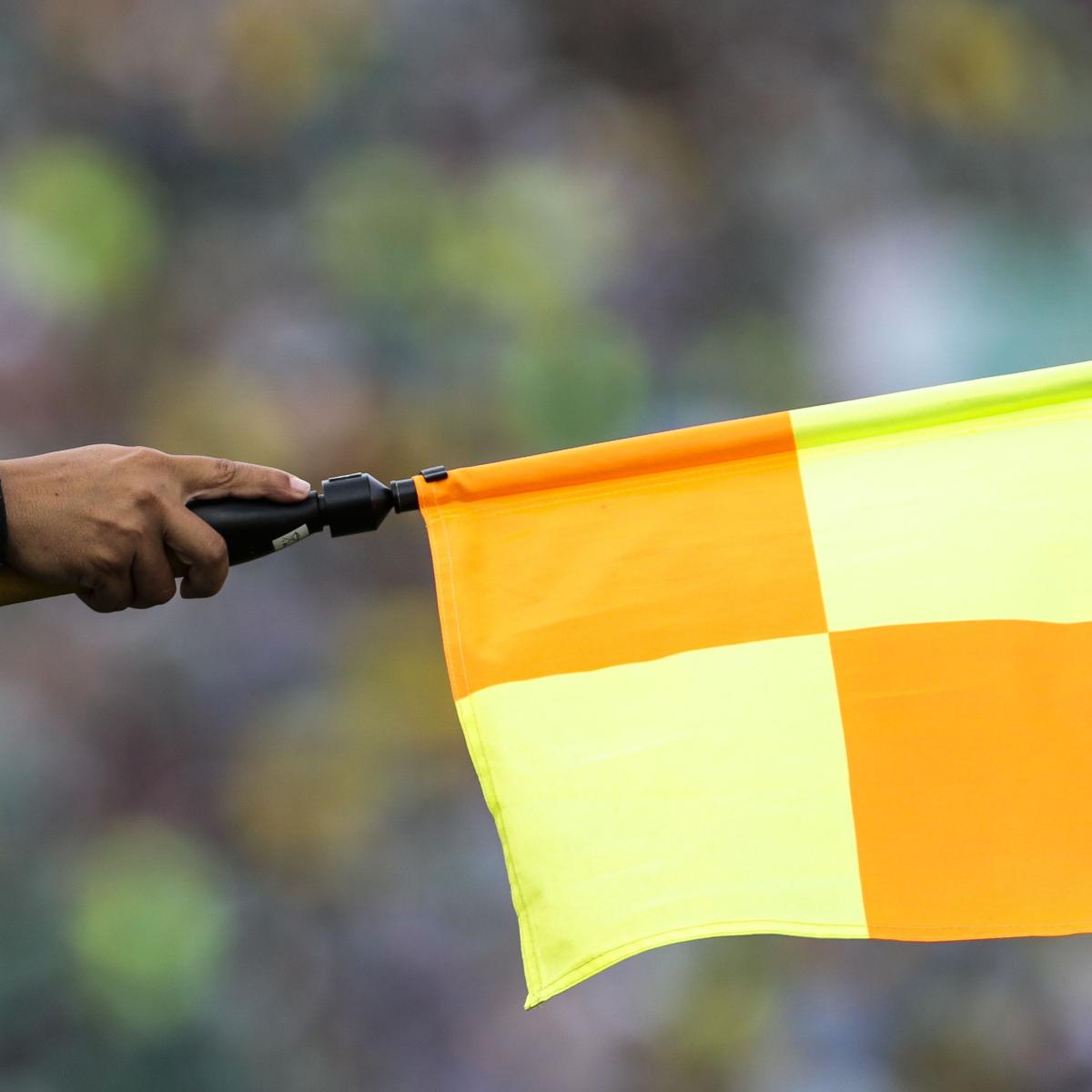 Soccer Match Disrupted By Sexist Chants Against Female Referee: Investigation Begins Soccer Match Disrupted By Sexist Chants Against Female Referee: Investigation Begins