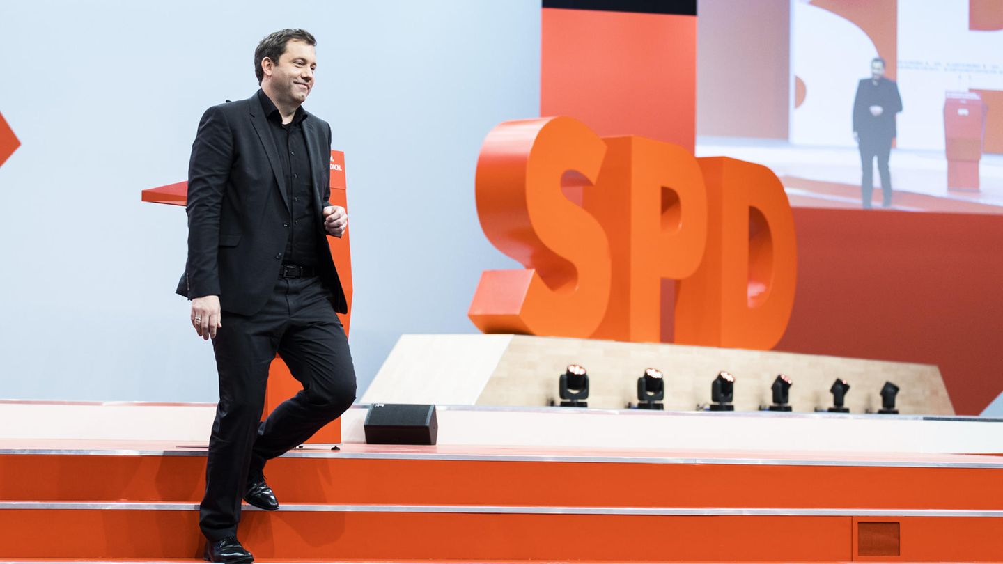 SPD Wählt Lars Klingbeil Zum Fraktionschef