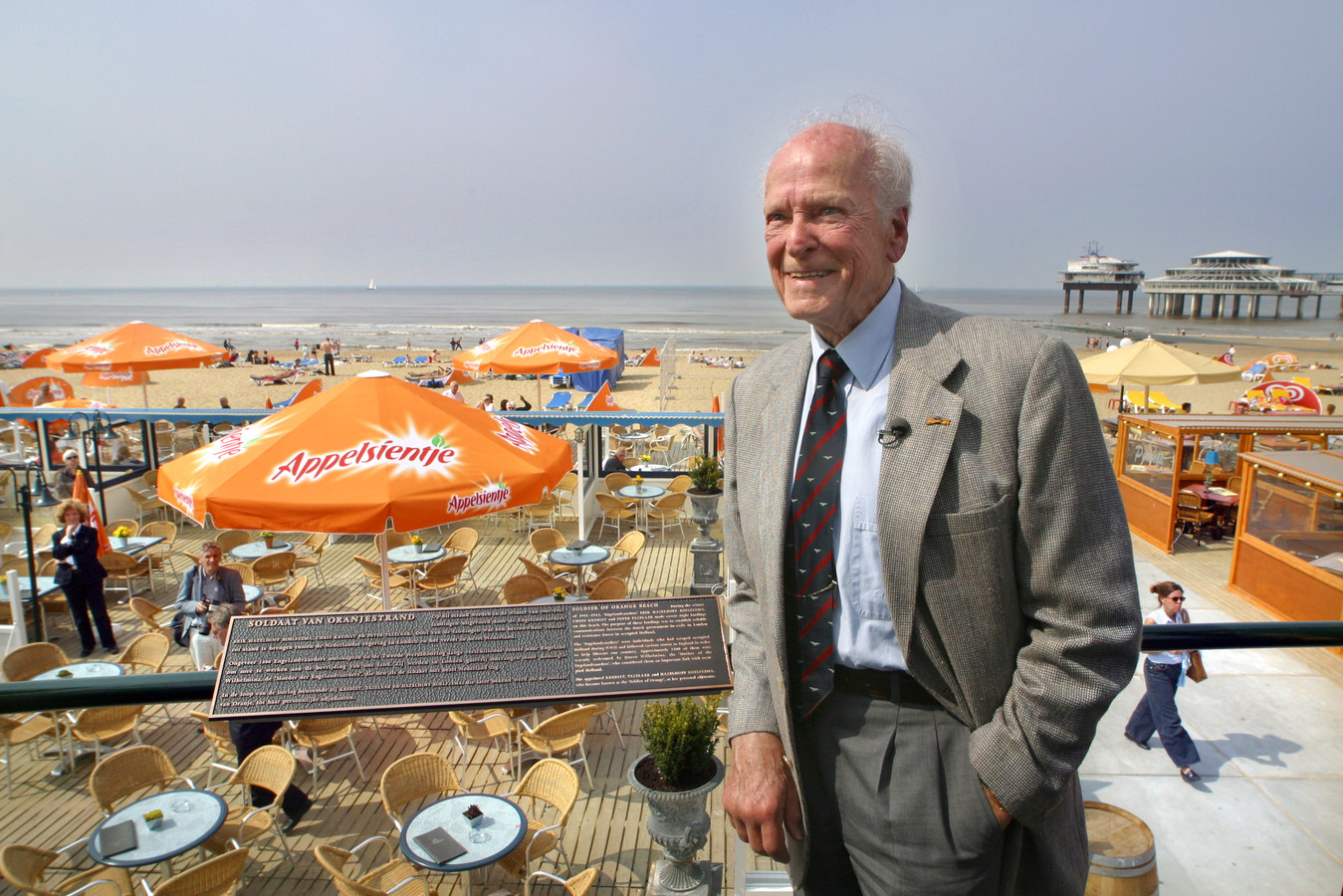 Spion Peter Tazelaar: De Biografie Van Een Echte Soldaat Van Oranje Spion Peter Tazelaar: De Biografie Van Een Echte Soldaat Van Oranje