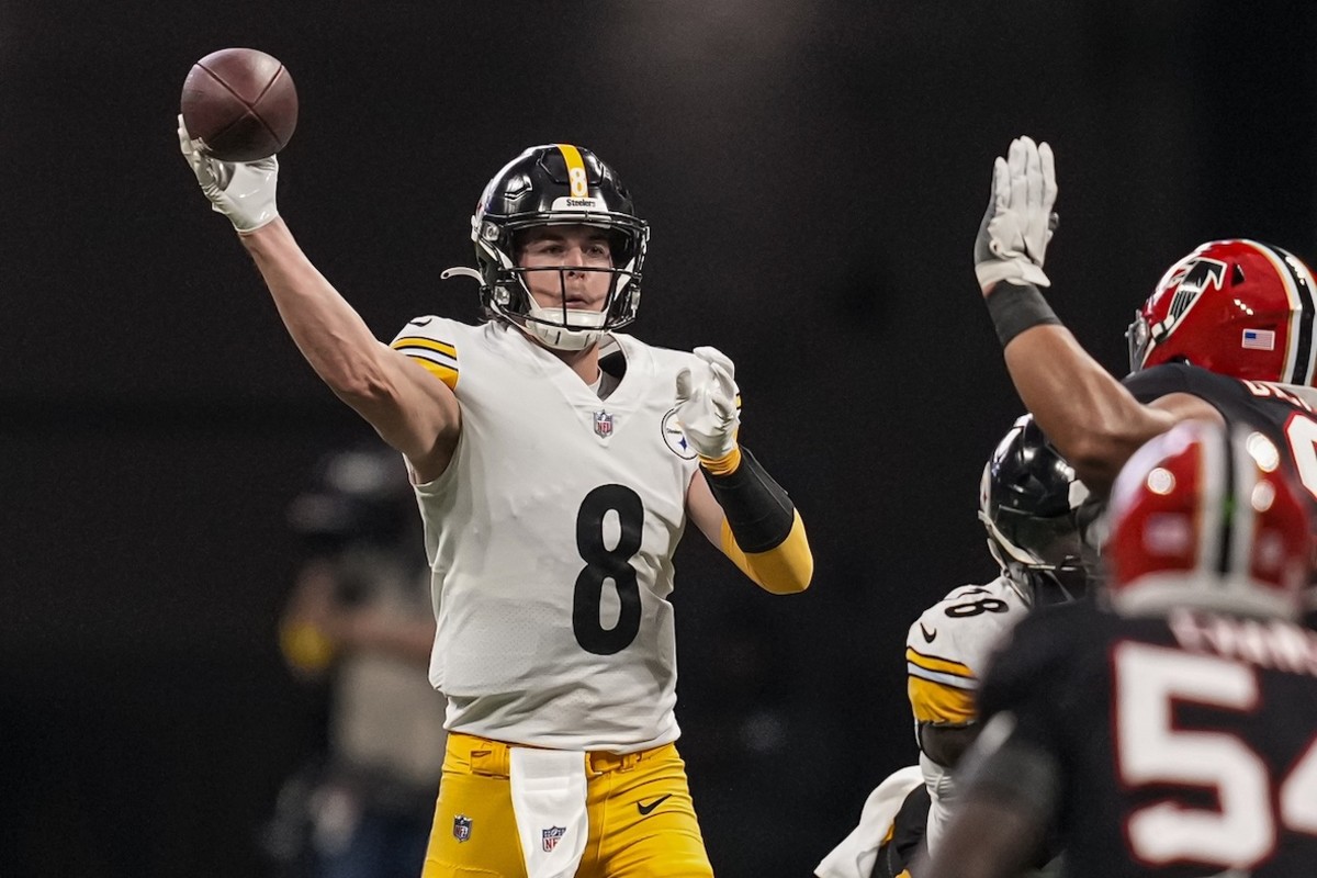 Steelers' Pickett Proves Himself In Emotional Pittsburgh Return Steelers' Pickett Proves Himself In Emotional Pittsburgh Return