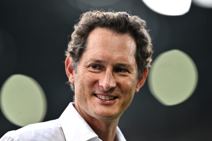 Stellantis' Next CEO: A US Executive In The Running? Stellantis' Next CEO: A US Executive In The Running?