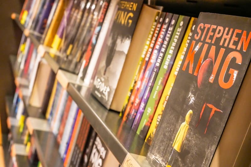 Stephen King: 5 Books Every Fan Should Have Read Stephen King: 5 Books Every Fan Should Have Read