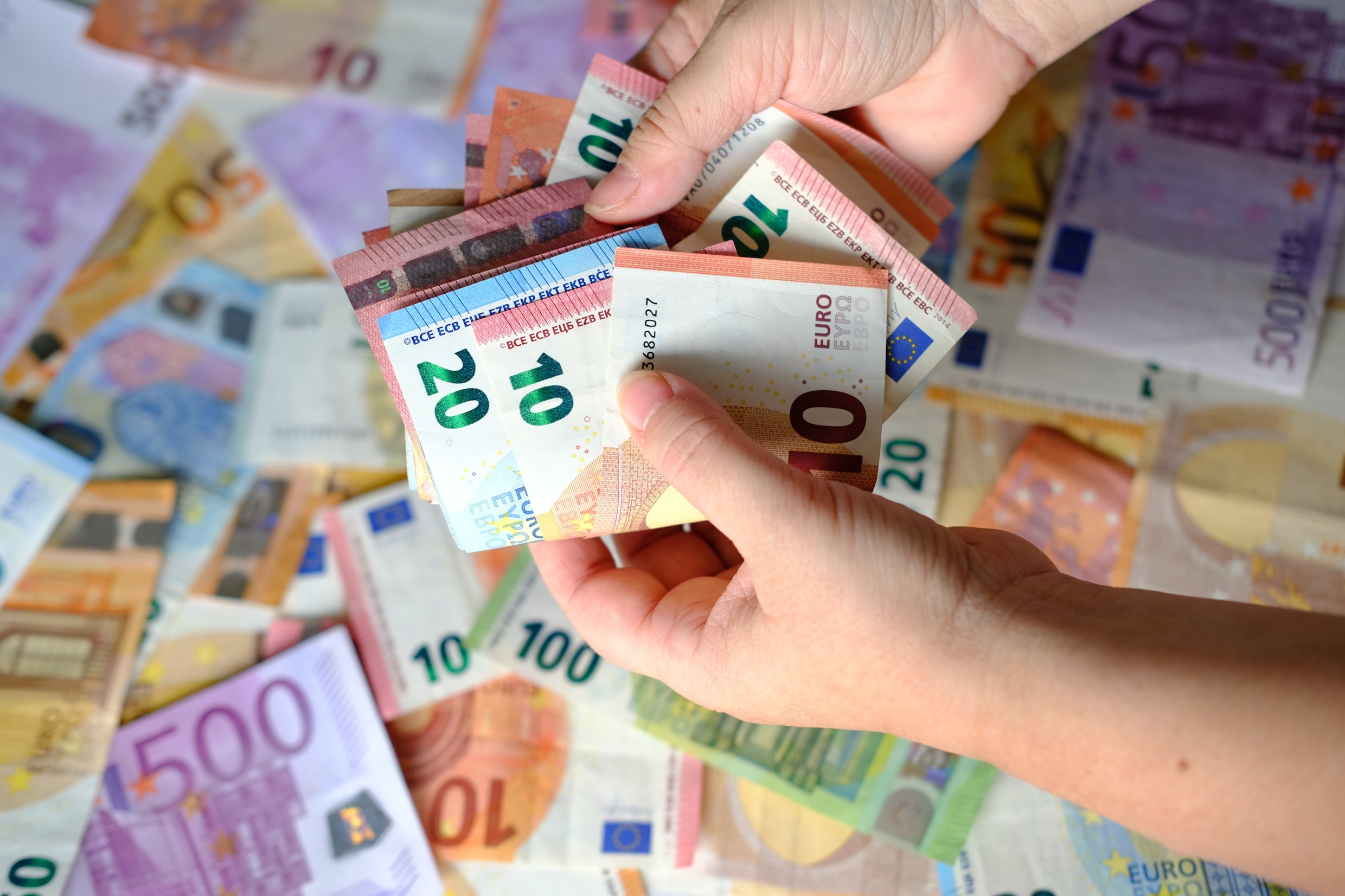 Stijgende Kapitaalmarktrentes: Euro Boven $1,08 - Live Update Stijgende Kapitaalmarktrentes: Euro Boven $1,08 - Live Update