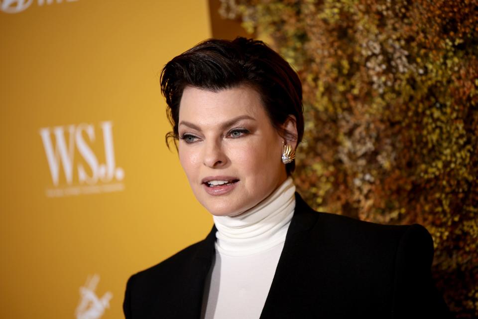 Support System: How A Friend Helped Linda Evangelista Heal Support System: How A Friend Helped Linda Evangelista Heal