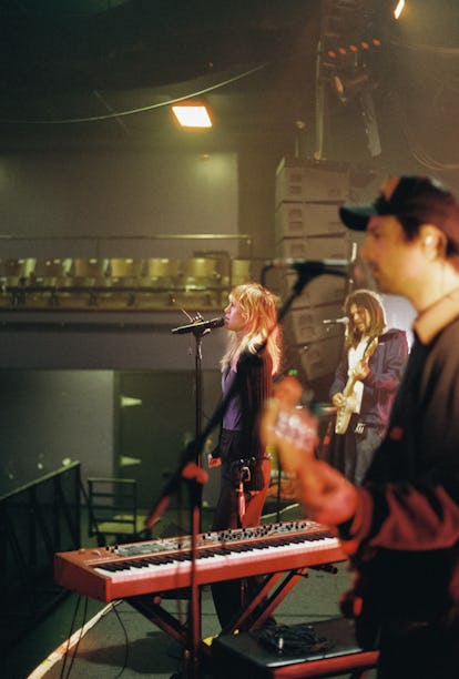 SURFACE Tour Diary: Suki Waterhouse's North American Shows SURFACE Tour Diary: Suki Waterhouse's North American Shows