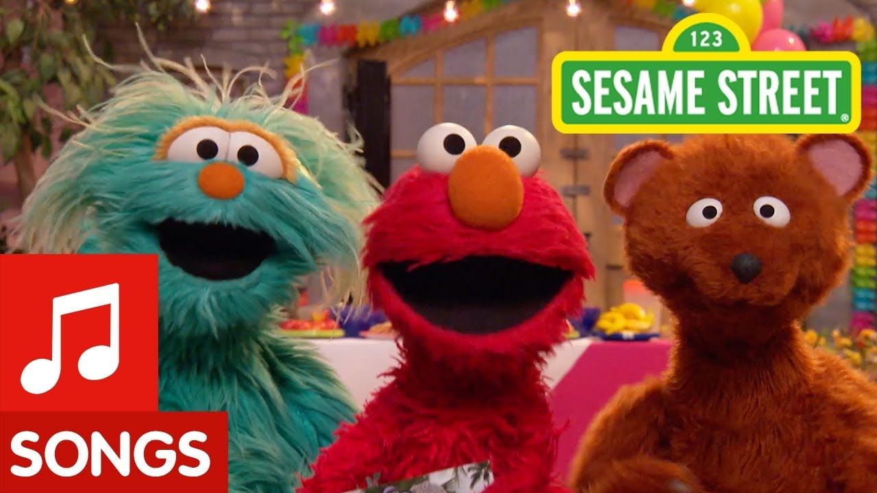 SZA Sings About Gratitude With Elmo On Sesame Street SZA Sings About Gratitude With Elmo On Sesame Street
