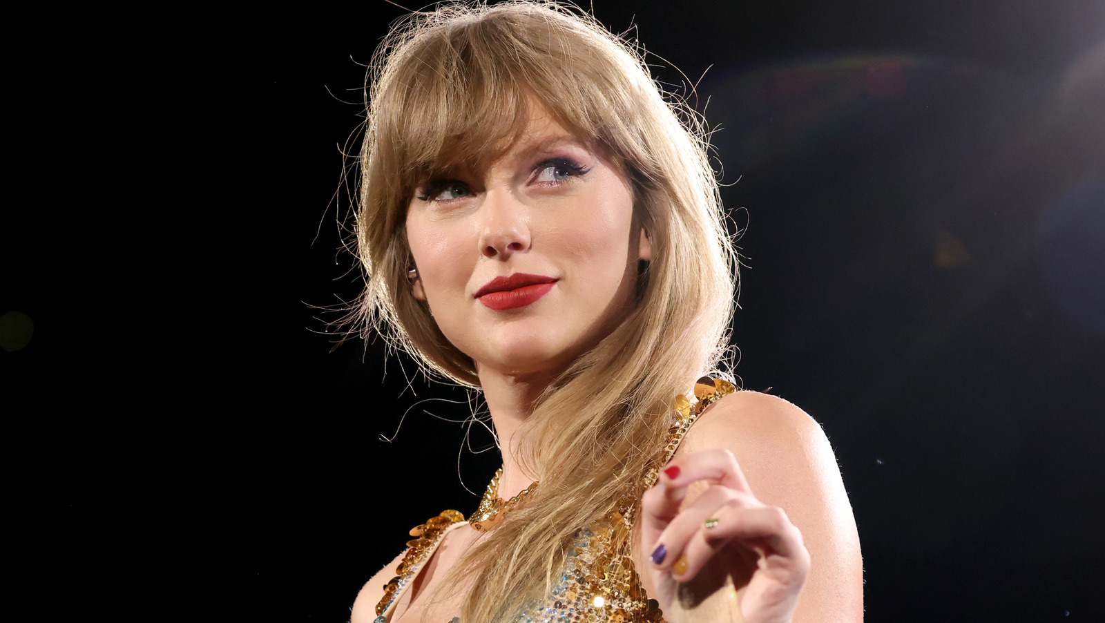 Taylor Swift Easter Eggs: Fan Theories Suggest A May 26th Announcement Taylor Swift Easter Eggs: Fan Theories Suggest A May 26th Announcement