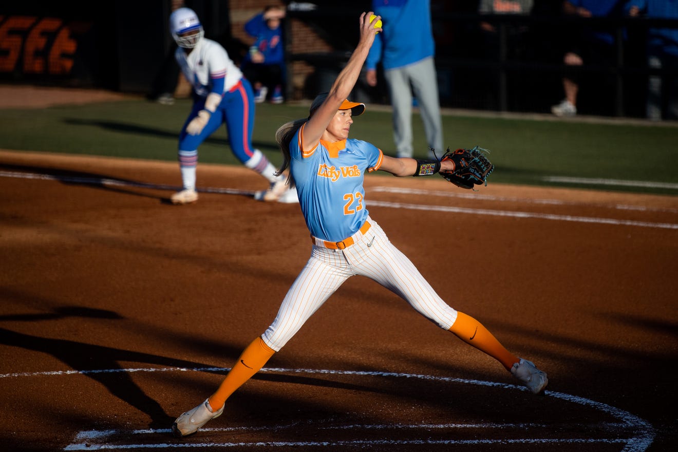 Tennessee Pitcher Karlyn Pickens Throws 78.2 Mph Fastball, Shattering Records Tennessee Pitcher Karlyn Pickens Throws 78.2 Mph Fastball, Shattering Records
