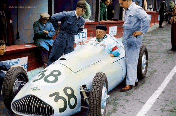 The Ageless Racer? F1 Drivers' Performance After Age 40 The Ageless Racer? F1 Drivers' Performance After Age 40