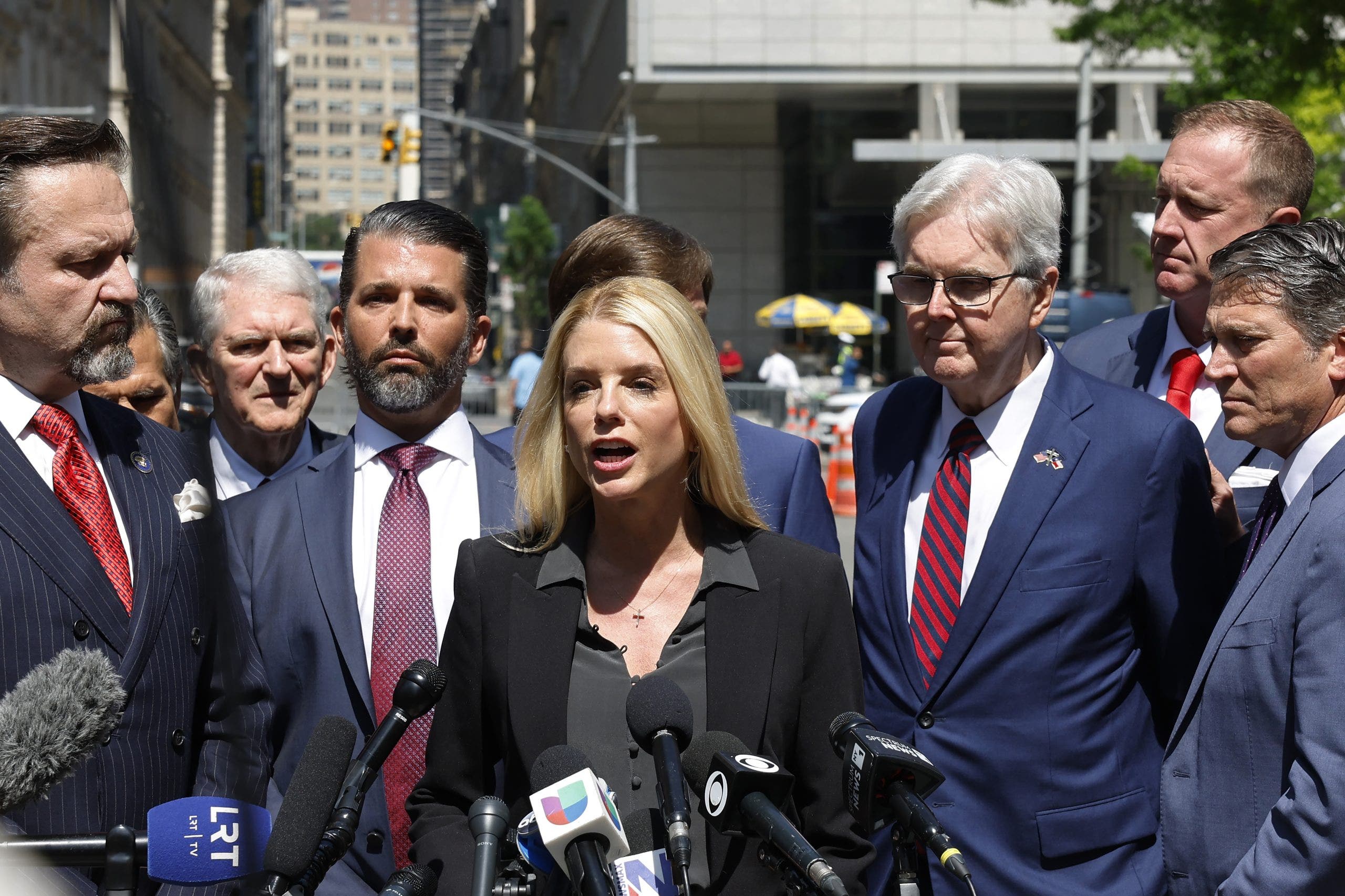 The Attorney General And Fox News: Is Daily Commentary A Conflict Of Interest? The Attorney General And Fox News: Is Daily Commentary A Conflict Of Interest?