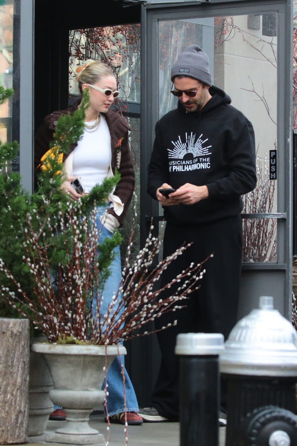 The Bradley Cooper, Leonardo DiCaprio, Gigi Hadid Triangle: A Look At The Dynamics The Bradley Cooper, Leonardo DiCaprio, Gigi Hadid Triangle: A Look At The Dynamics