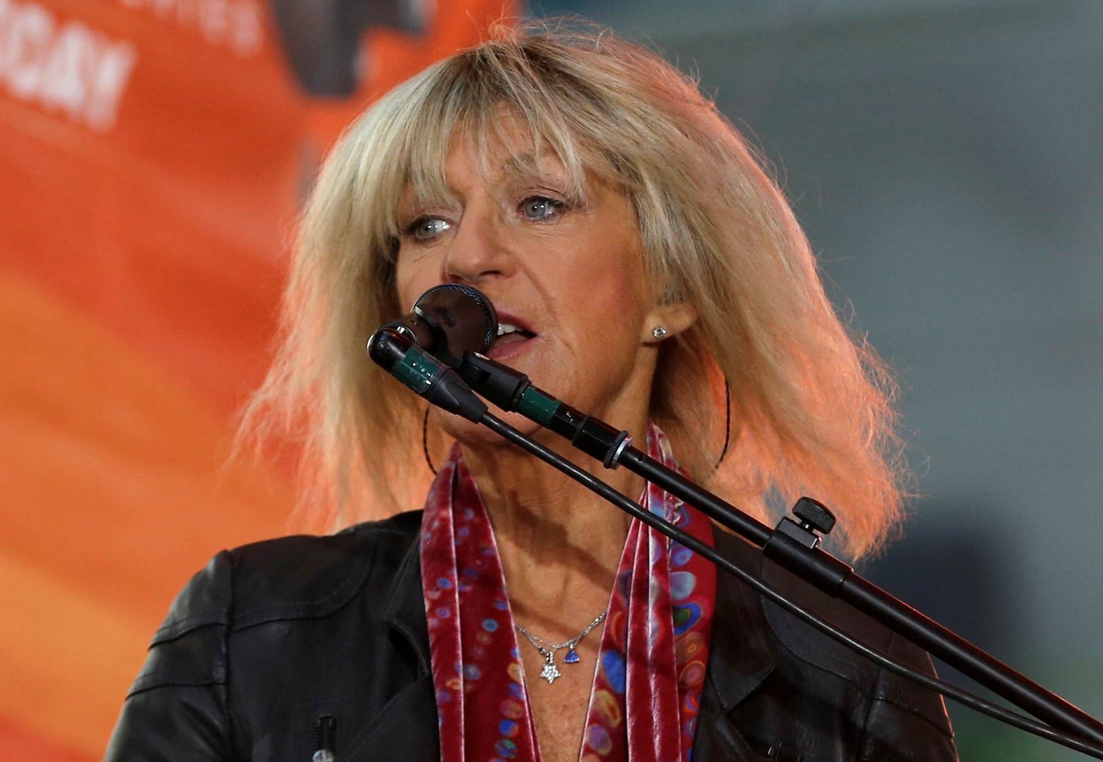 The Departure Of Fleetwood Mac's First Lead Singer: A Look Back The Departure Of Fleetwood Mac's First Lead Singer: A Look Back