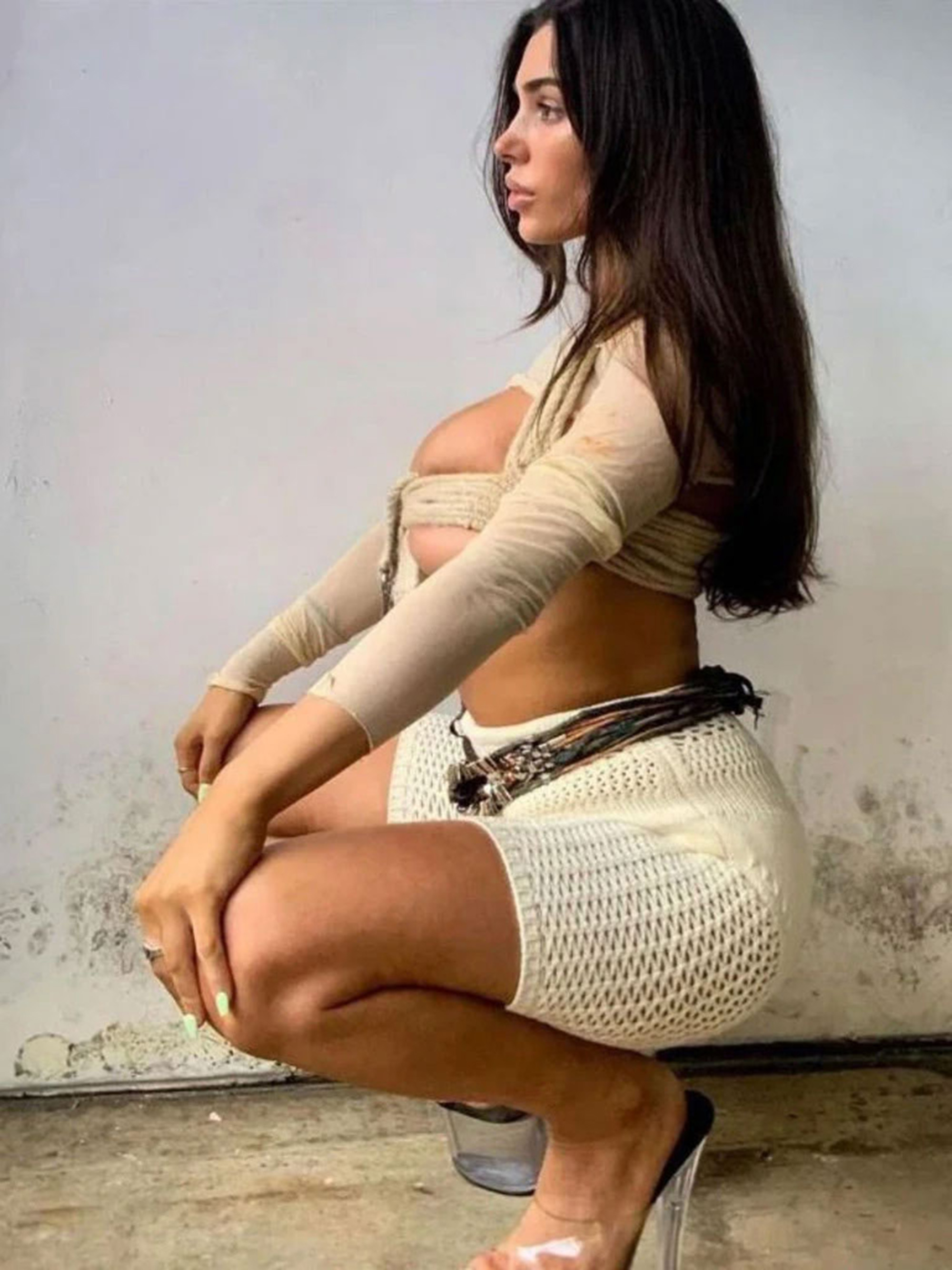The Latest On Bianca Censori's Minimalist Fashion Choices The Latest On Bianca Censori's Minimalist Fashion Choices