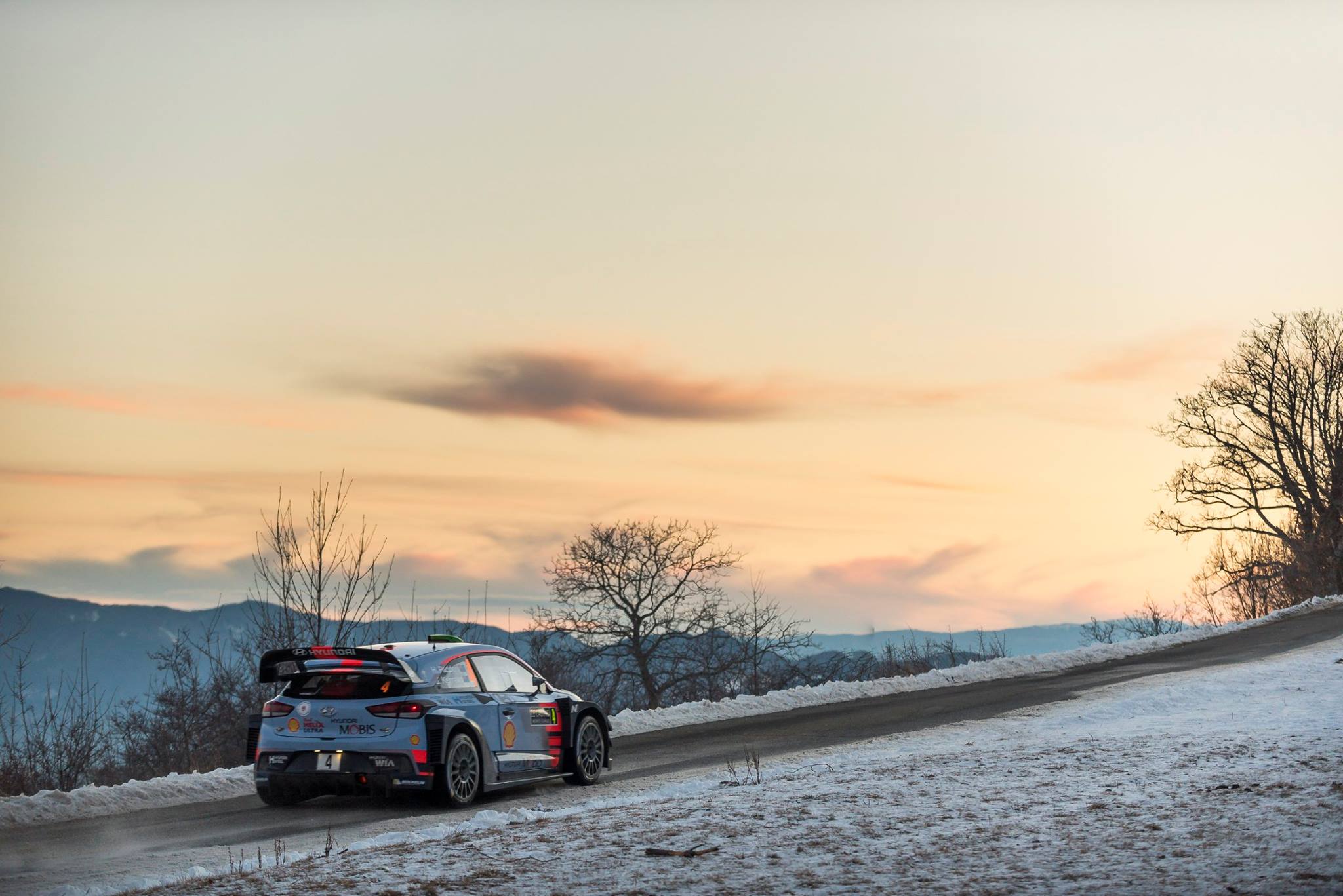 Thompson's Monte Carlo Misfortune: A Tough Battle Thompson's Monte Carlo Misfortune: A Tough Battle