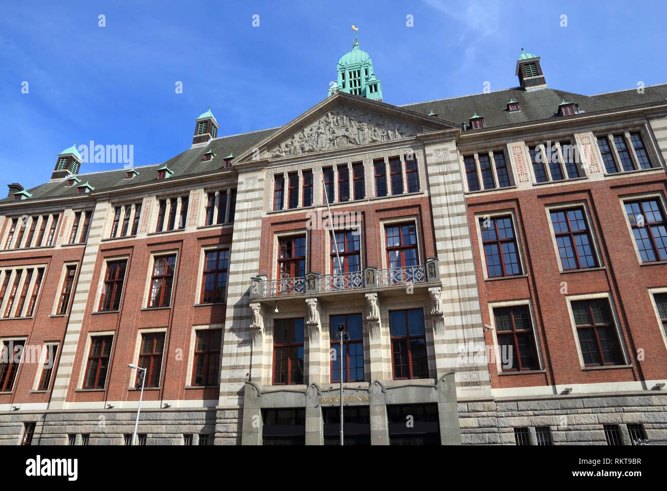 Three-Day Slide: Amsterdam Stock Exchange Experiences Significant Losses Three-Day Slide: Amsterdam Stock Exchange Experiences Significant Losses