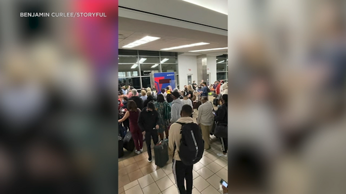 Tokyo To Seattle Flight Diverted Due To Passenger's Attempted Exit Door Opening Tokyo To Seattle Flight Diverted Due To Passenger's Attempted Exit Door Opening