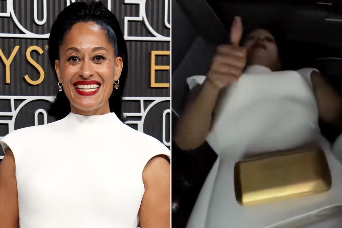 Tracee Ellis Ross Makes A Stunning Runway Comeback Tracee Ellis Ross Makes A Stunning Runway Comeback