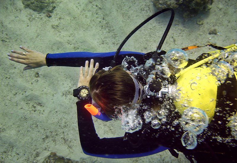 Tragedy Strikes Superyacht Recovery: Diver Dies Tragedy Strikes Superyacht Recovery: Diver Dies