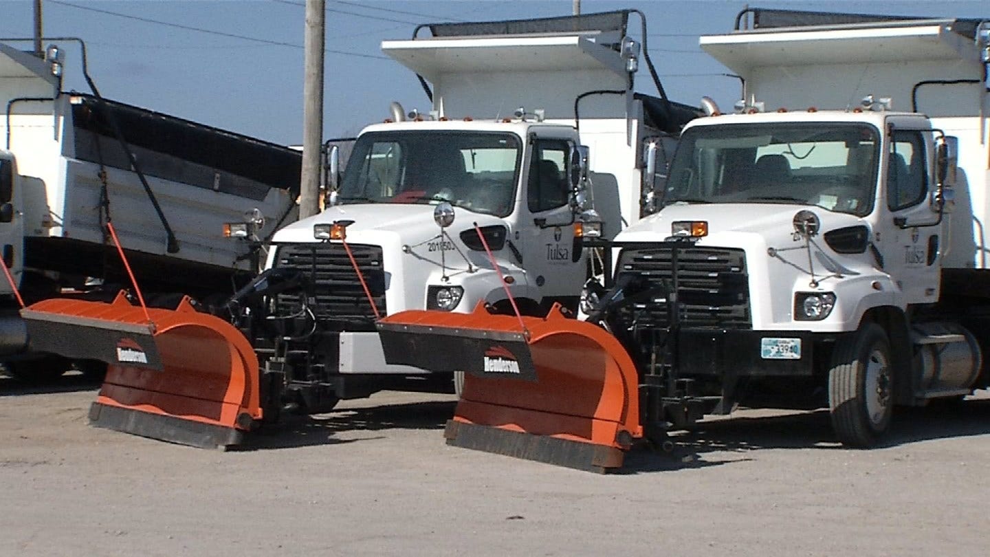 Tulsa Pre-Treats Roads Ahead Of Tonight's Winter Weather Tulsa Pre-Treats Roads Ahead Of Tonight's Winter Weather