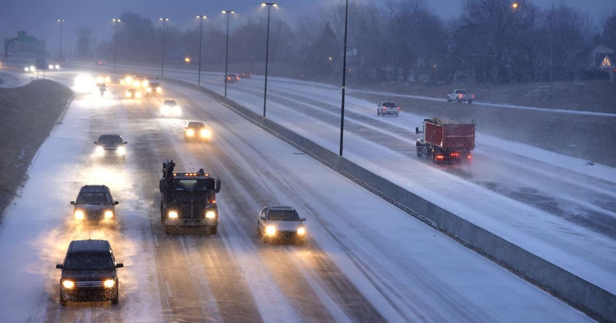 Tulsa Streets Pre-Treated Ahead Of Expected Sleet And Snow Tulsa Streets Pre-Treated Ahead Of Expected Sleet And Snow