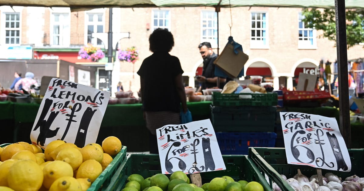 UK Inflation Data Prompts Pound Surge, BOE Rate Cut Bets Diminish UK Inflation Data Prompts Pound Surge, BOE Rate Cut Bets Diminish
