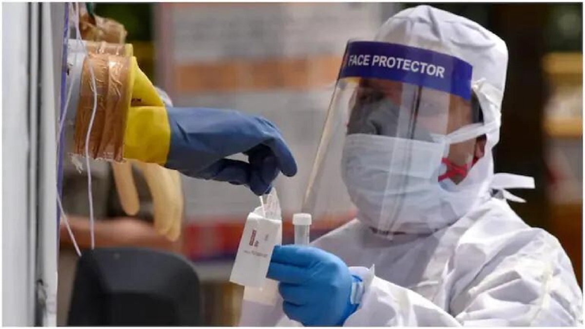 Understanding The Risk: INSACOG Reports New COVID-19 Variants BA.1 And LF.7 In India Understanding The Risk: INSACOG Reports New COVID-19 Variants BA.1 And LF.7 In India