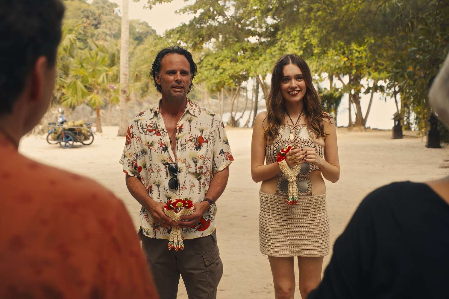 Unexpected Guest Star: Oscar Winner Appears In New White Lotus Episode Unexpected Guest Star: Oscar Winner Appears In New White Lotus Episode