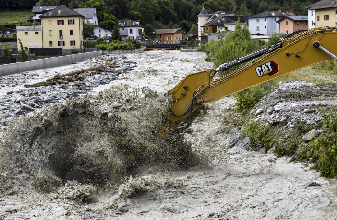 Urgent Evacuations Ordered As Landslide Looms In Swiss Village Urgent Evacuations Ordered As Landslide Looms In Swiss Village