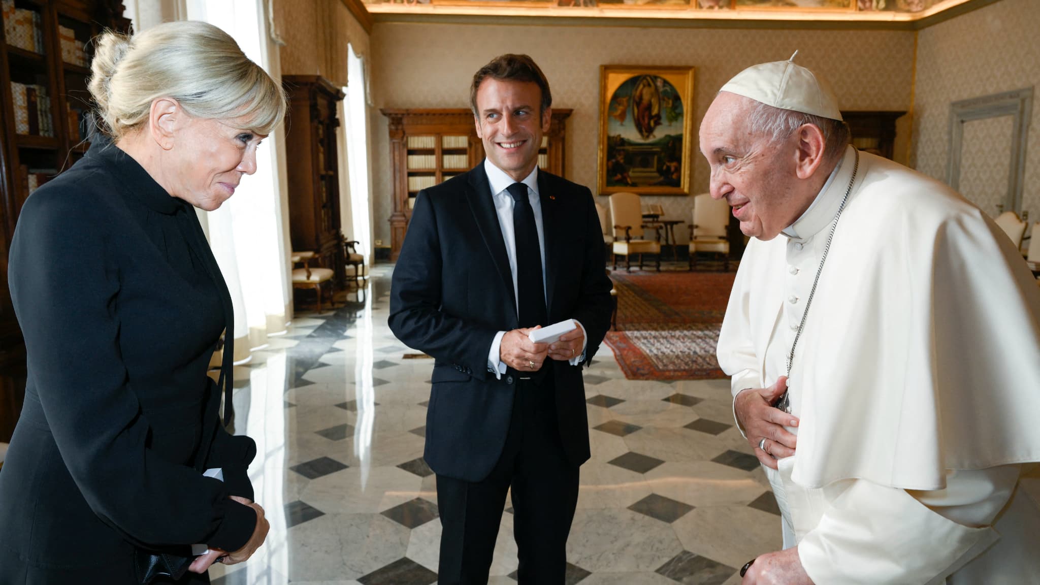Vatican: Trump Et Macron - Une Rencontre Tendue ? Vatican: Trump Et Macron - Une Rencontre Tendue ?