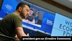 Вимога Лінсі Грема: Санкції Проти Росії, Якщо Не Буде Припинення Вогню Вимога Лінсі Грема: Санкції Проти Росії, Якщо Не Буде Припинення Вогню