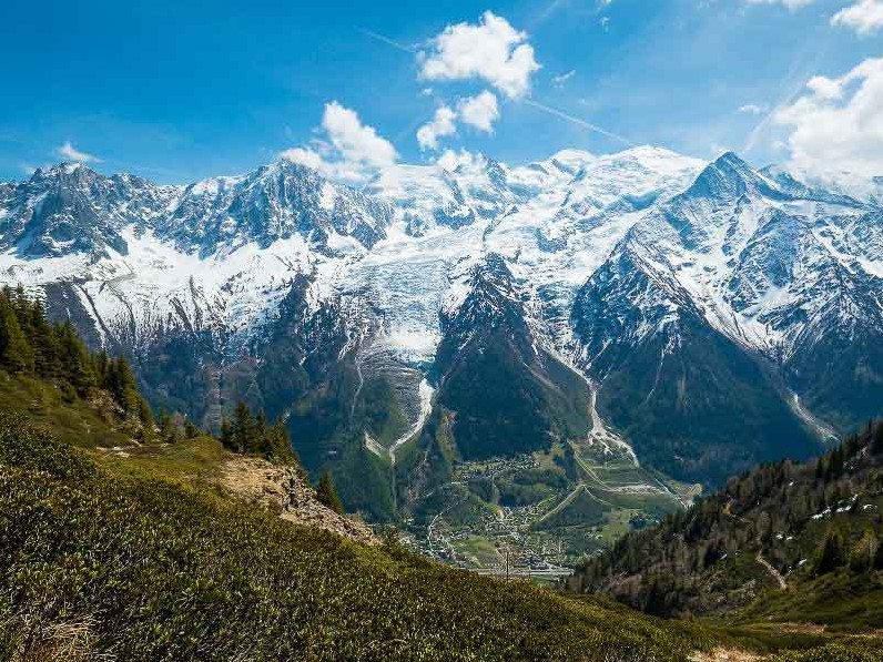Walk The Provençal Coast: Self-Guided Hiking From Mountains To Sea Walk The Provençal Coast: Self-Guided Hiking From Mountains To Sea