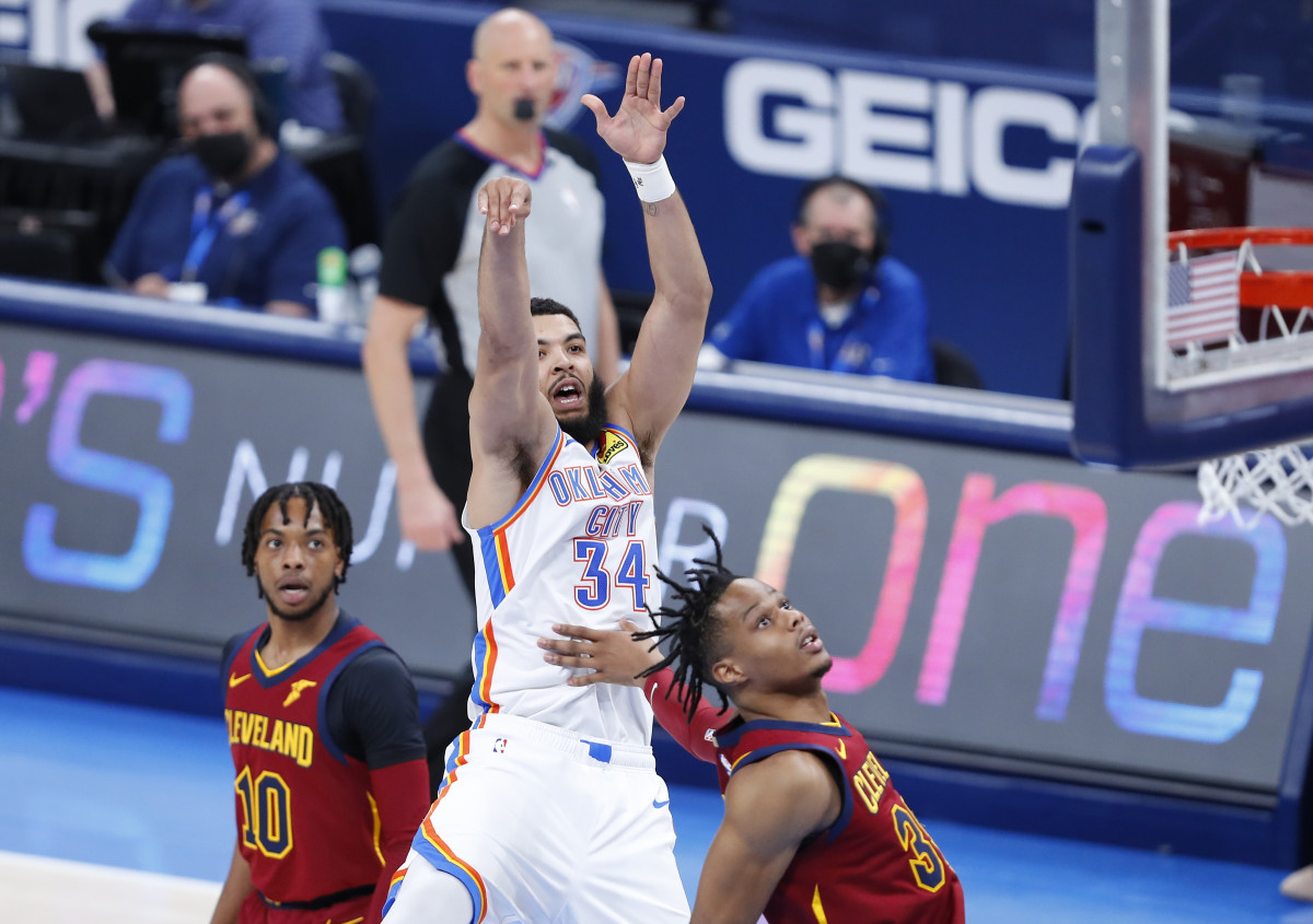 Which Thunder Player Impresses Kenrich Williams With Their Leadership? Which Thunder Player Impresses Kenrich Williams With Their Leadership?