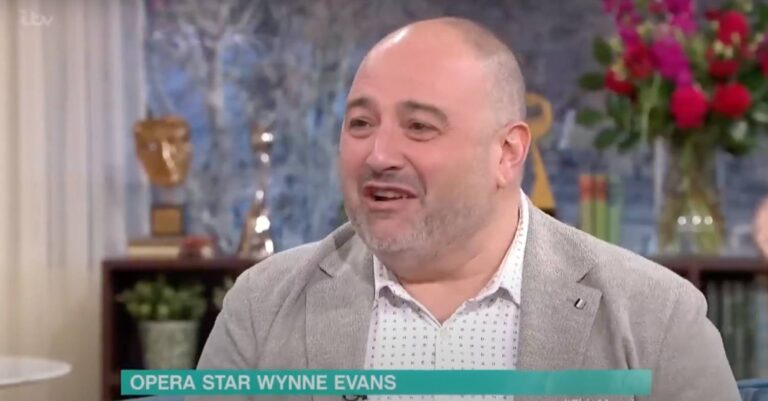 Wynne Evans' Relaxed Day With Liz Following BBC Meeting Delay Wynne Evans' Relaxed Day With Liz Following BBC Meeting Delay