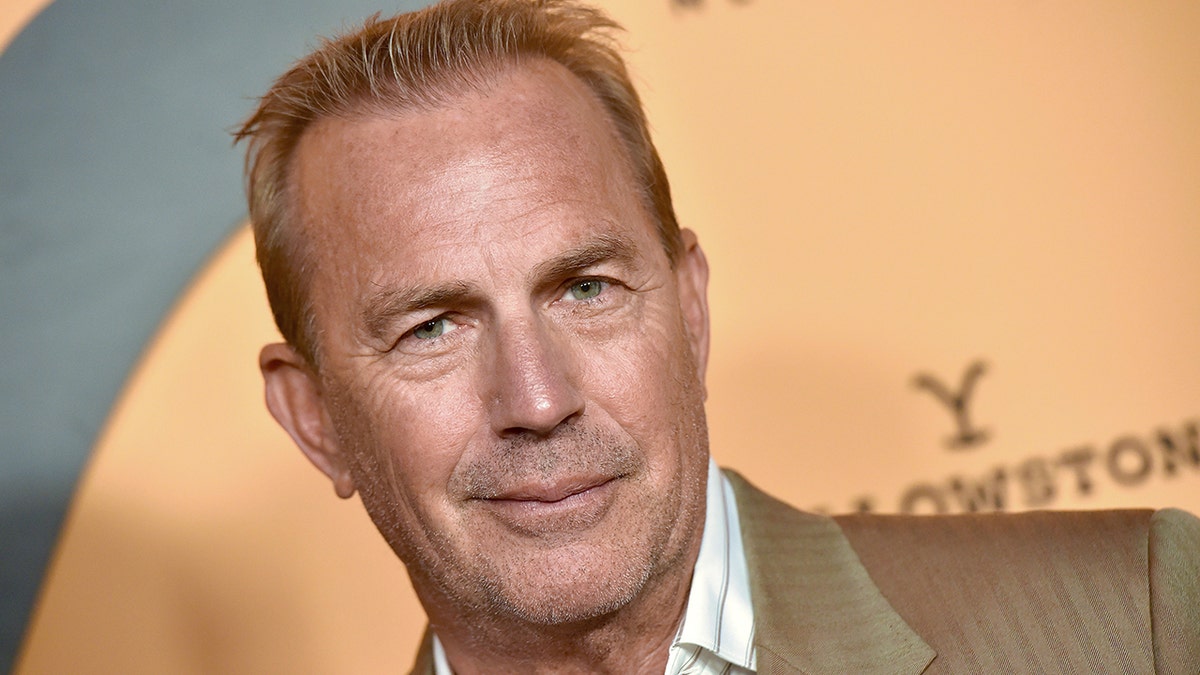 Yellowstone Spinoff: John Dutton III's Story Can Continue Without Kevin Costner Yellowstone Spinoff: John Dutton III's Story Can Continue Without Kevin Costner
